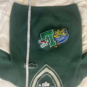 Lacoste Green V-Neck Classic Fit Wool Sweater Holiday Comic Badge Size Medium
